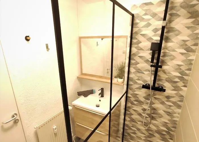 L'eglantine - Proche Centre - Free Parking - Airbus アパート *